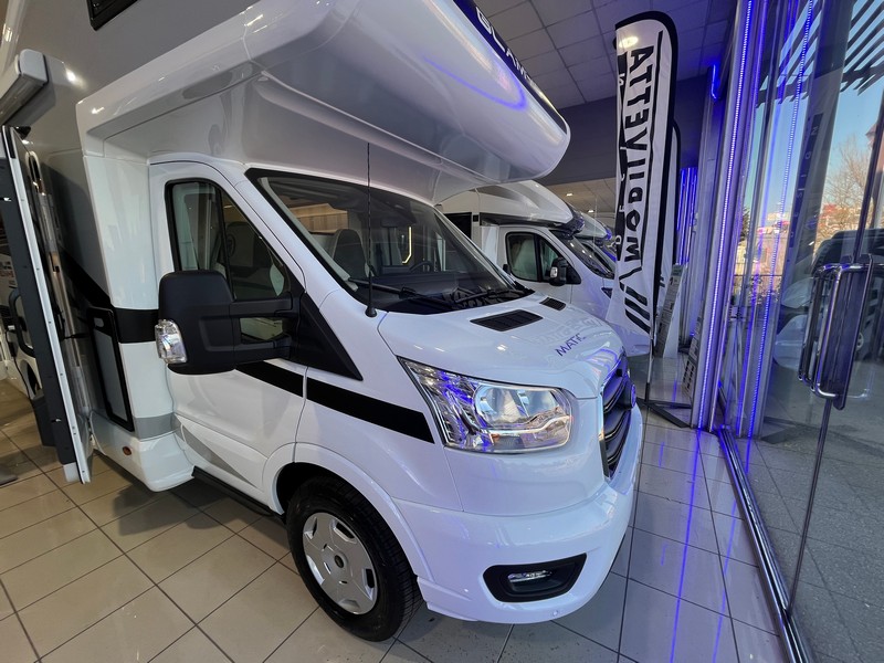 MCLOUIS GLAMYS 320 FORD CAMBIO AUT