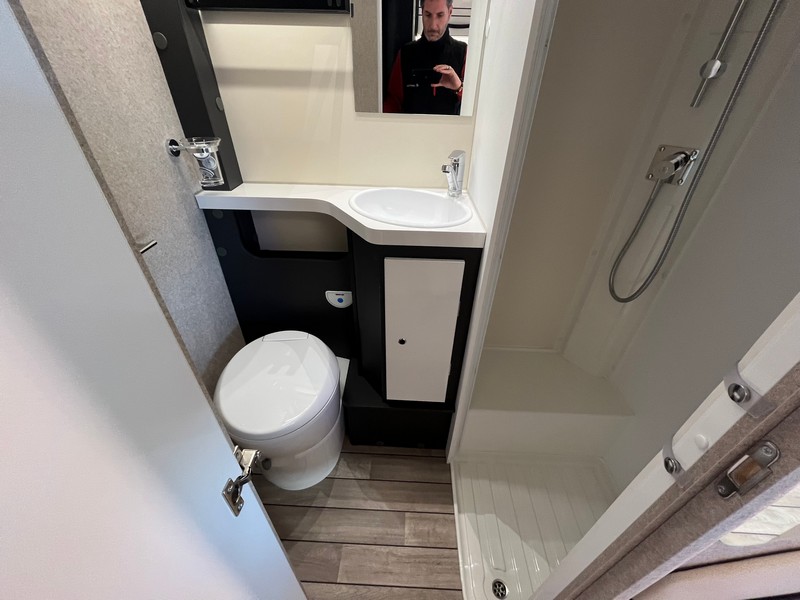 MCLOUIS GLAMYS 320 FORD CAMBIO AUT