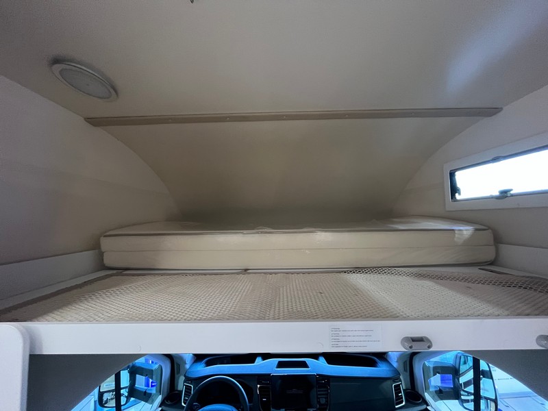 MCLOUIS GLAMYS 320 FORD CAMBIO AUT