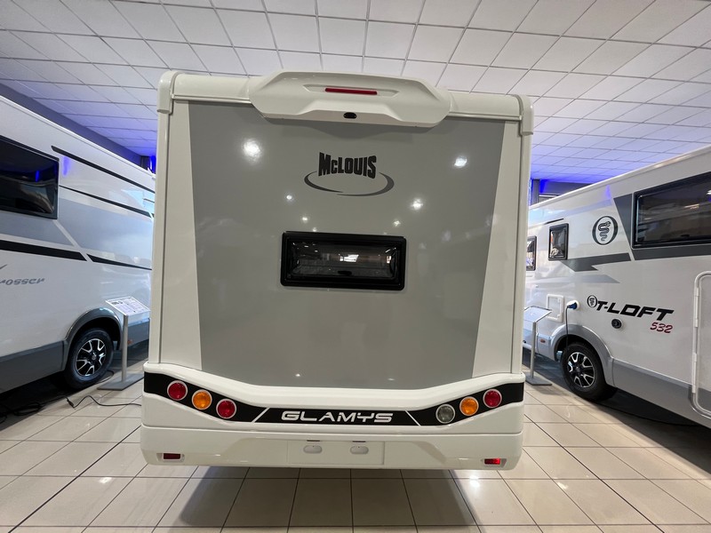 MCLOUIS GLAMYS 320 FORD CAMBIO AUT