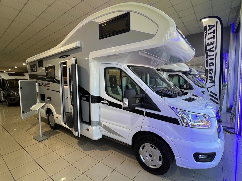 MCLOUIS GLAMYS 320 FORD CAMBIO AUT