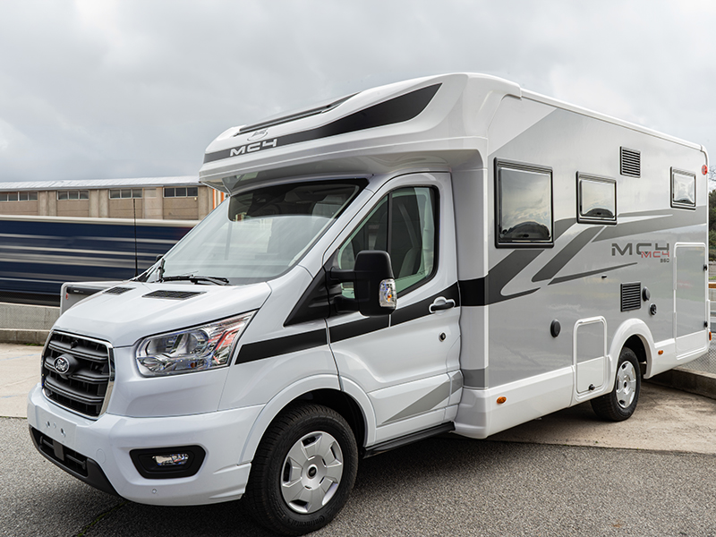 MCLOUIS MC4 300 FORD 360