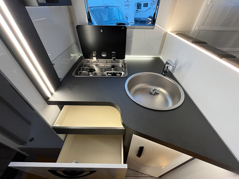 MCLOUIS MC4 300 FORD 379