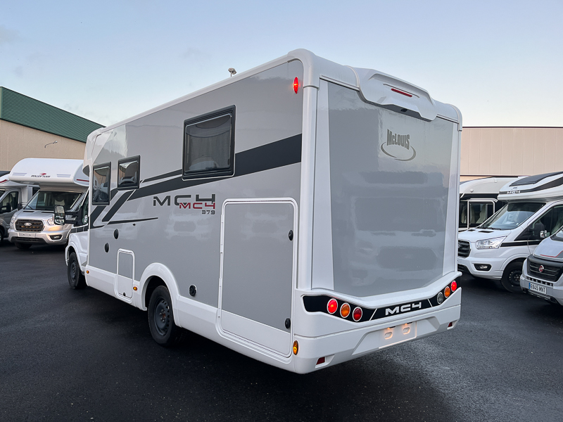 MCLOUIS MC4 300 FORD 379