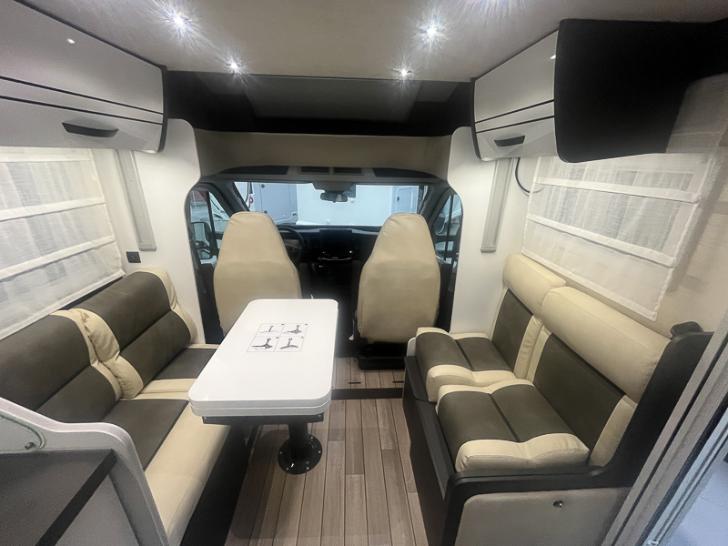 MCLOUIS MC4 300 FORD 381