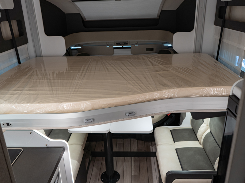 MCLOUIS MC4 300 FORD 381