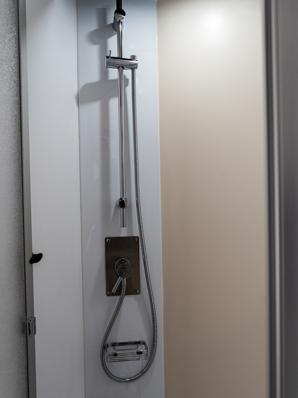 MCLOUIS MC4 300 FORD 381