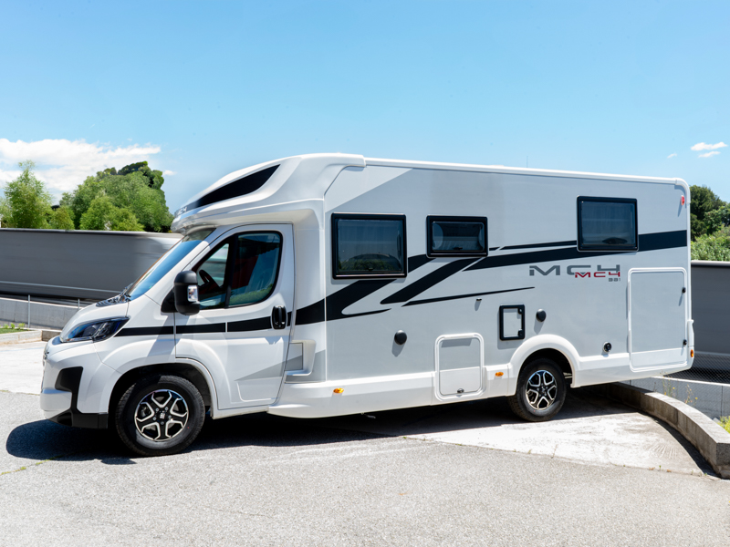 MCLOUIS MC4 300 FIAT 381