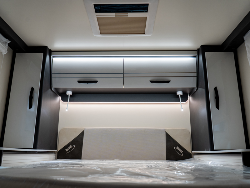 MCLOUIS MC4 300 FIAT 381