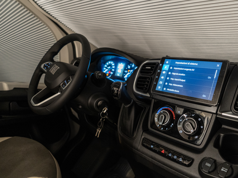 MCLOUIS MC4 300 FIAT 381