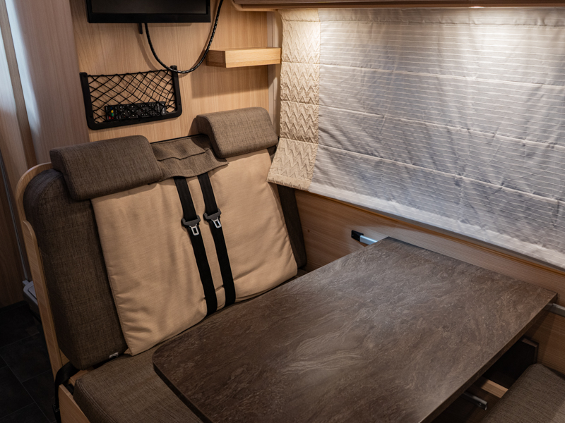 BURSTNER LYSE0 A 700