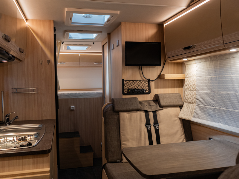 BURSTNER LYSE0 A 700