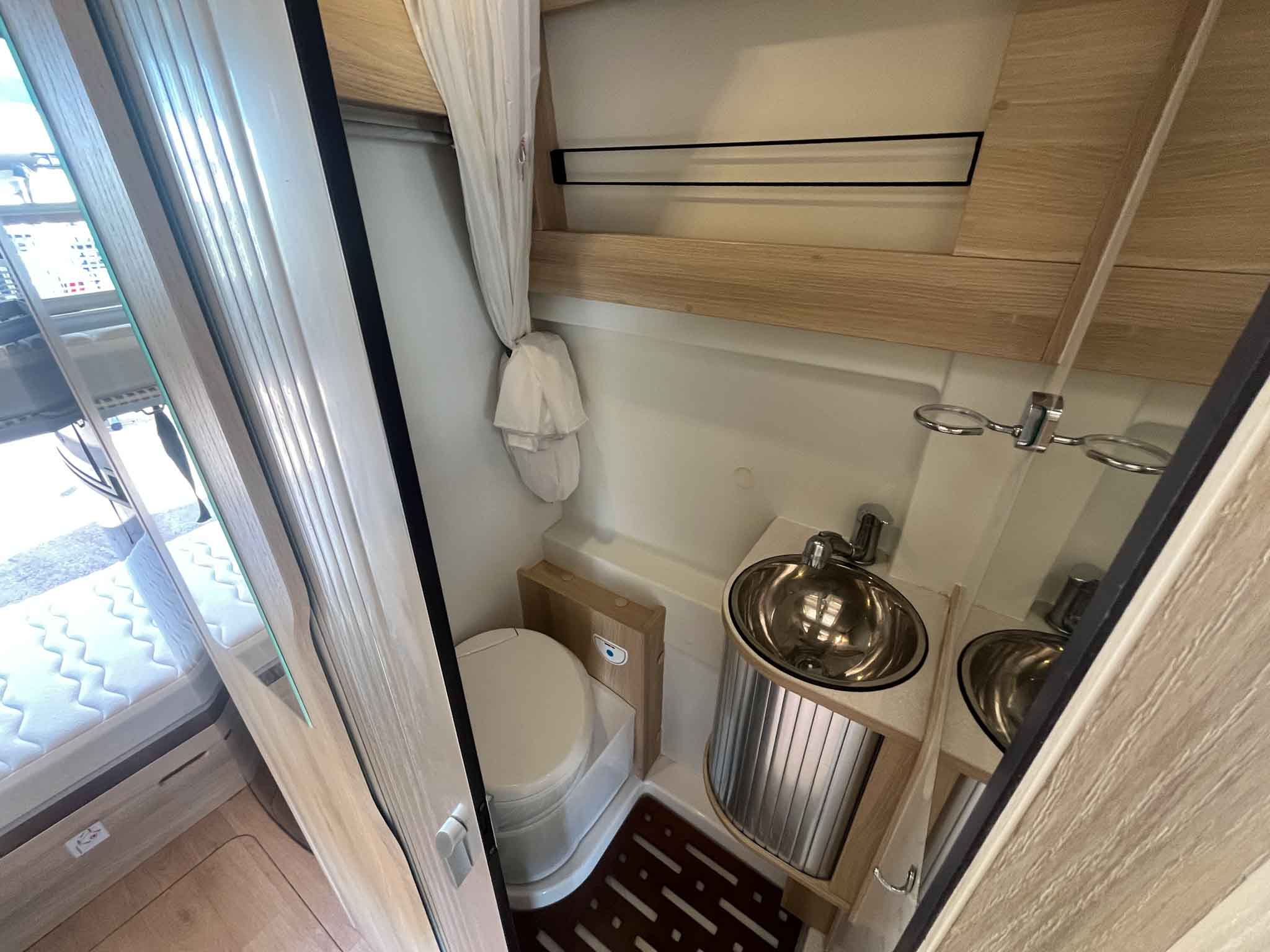 DREAMER FAMILY VAN XL  150CV