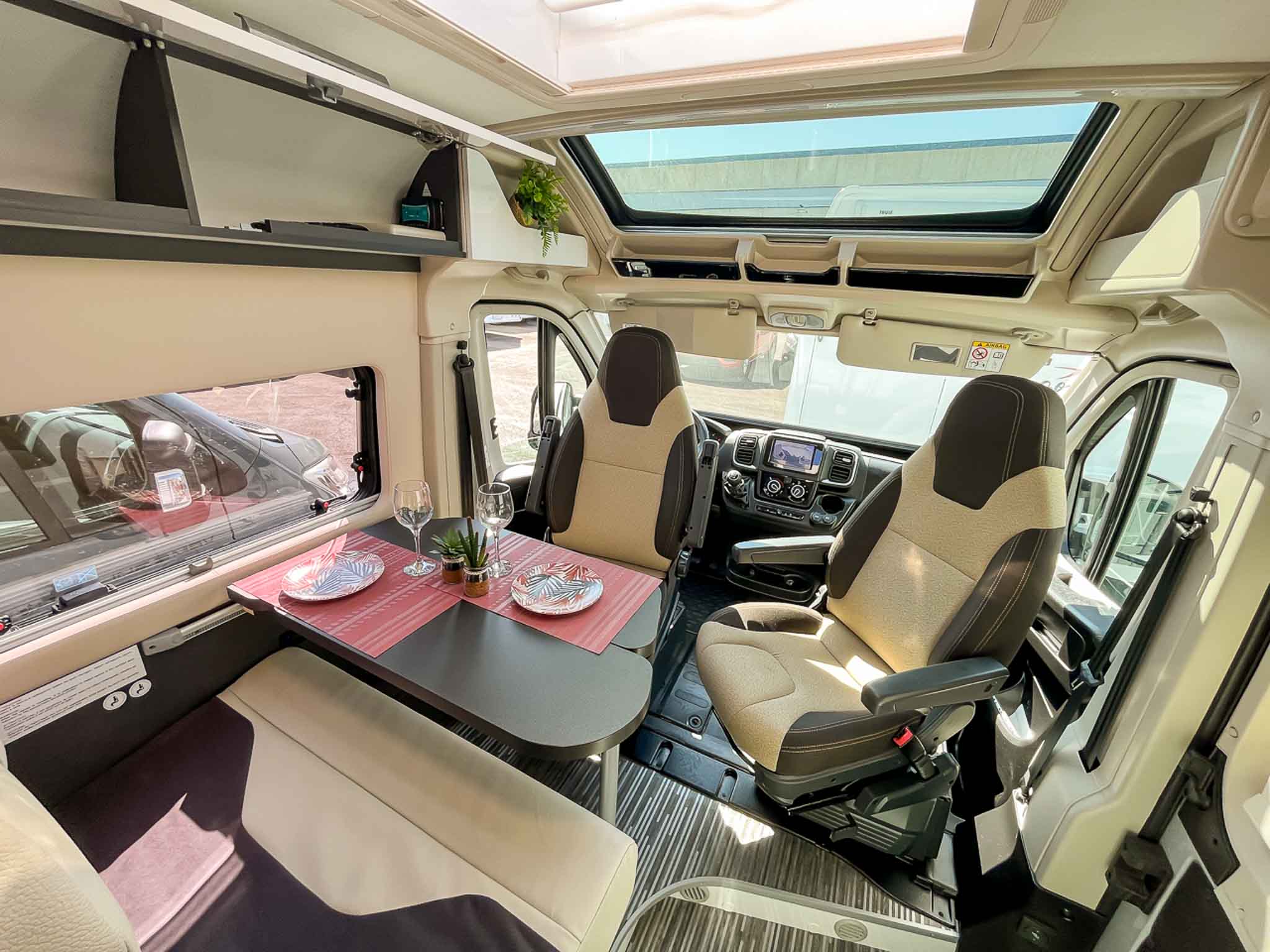 CAMPER MENFYS 3 MAXI S-LINE-4 PLAZAS-113