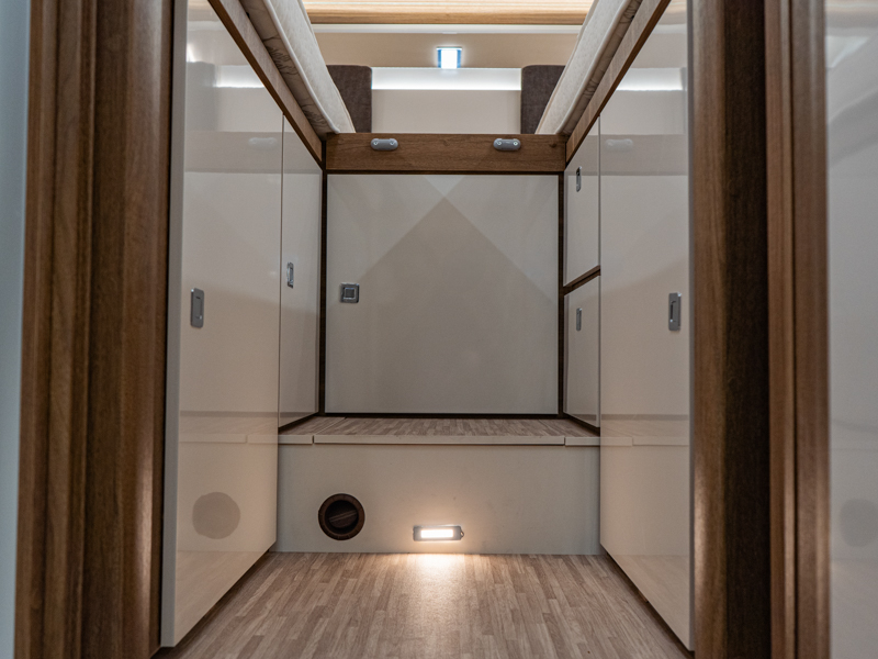 MOBILVETTA KROSSER P86  