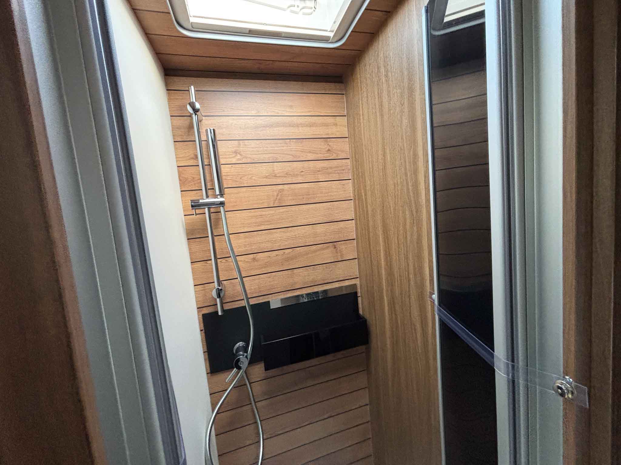 MOBILVETTA K YACHT TEKNO LINE 86