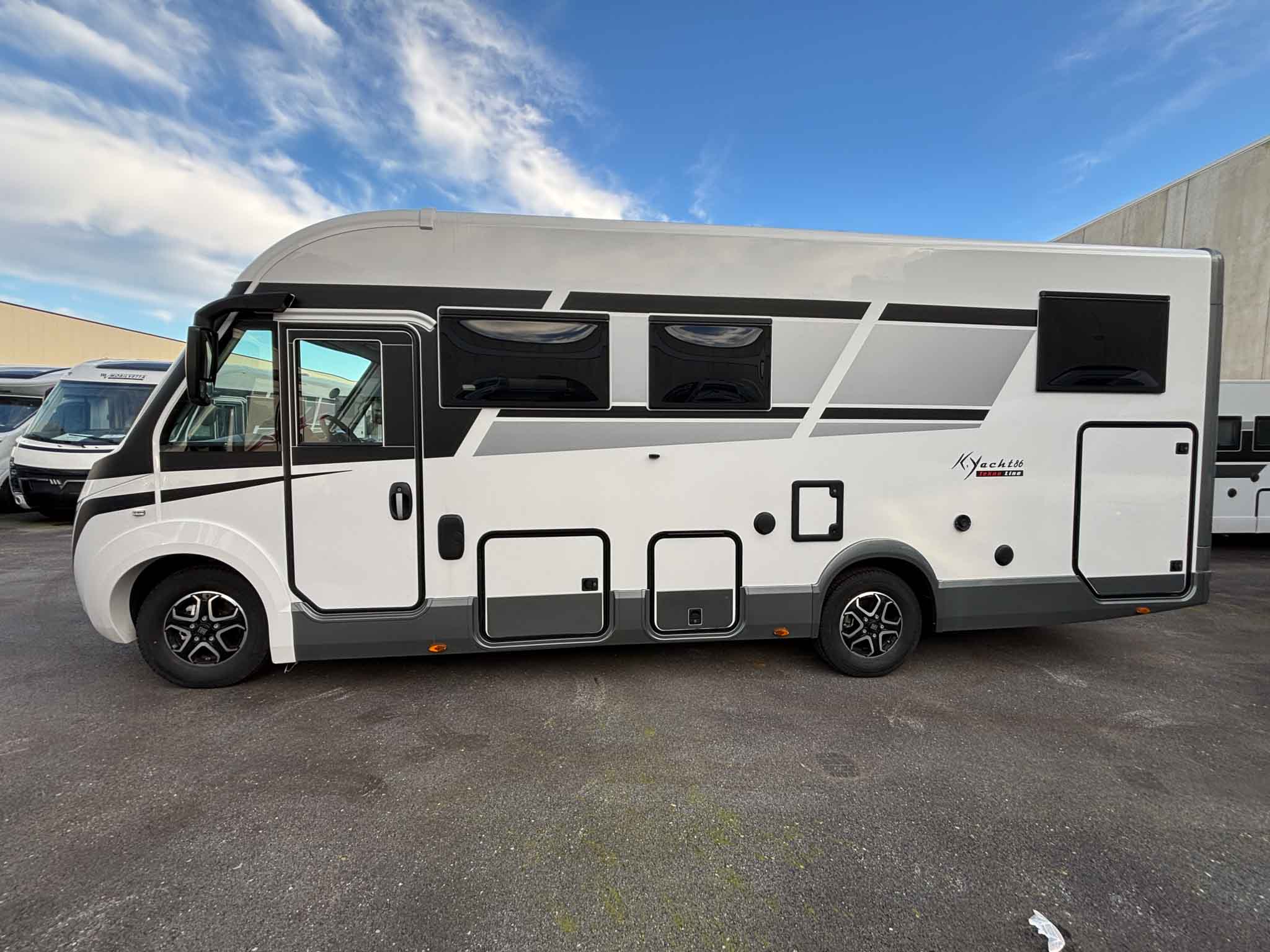 MOBILVETTA K YACHT TEKNO LINE 86