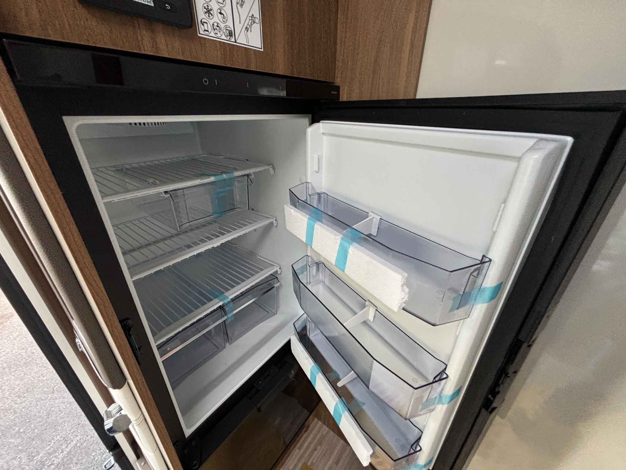 MOBILVETTA K YACHT TEKNO LINE 86