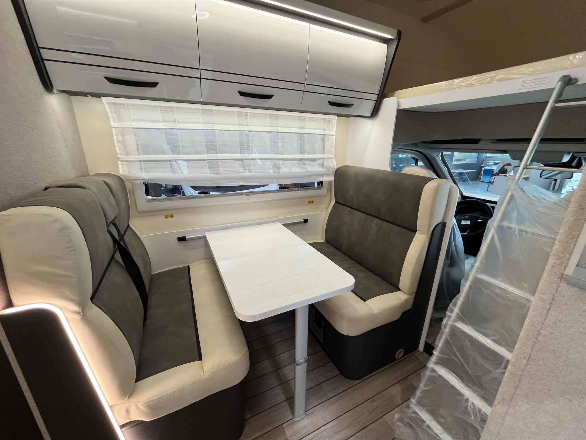 MCLOUIS GLAMYS 320 FORD  