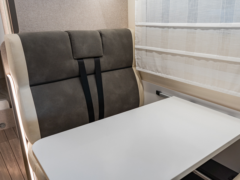 MCLOUIS GLAMYS 320 FORD   