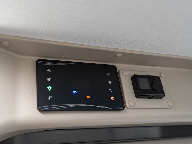 MCLOUIS MENFYS S-LINE 7 LIFESTYLE 