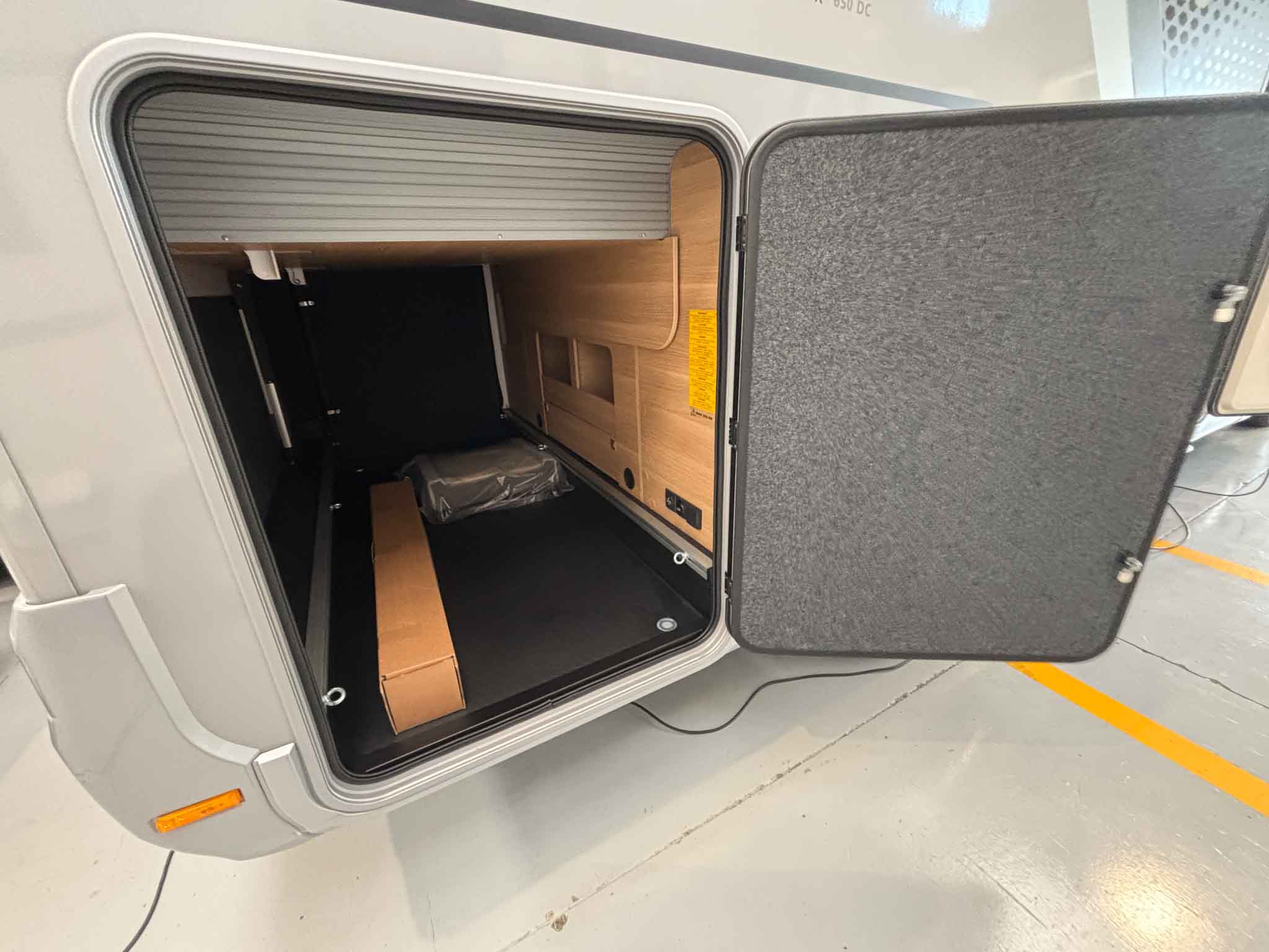 ADRIA MATRIX 60Y 650 DC Luxe 