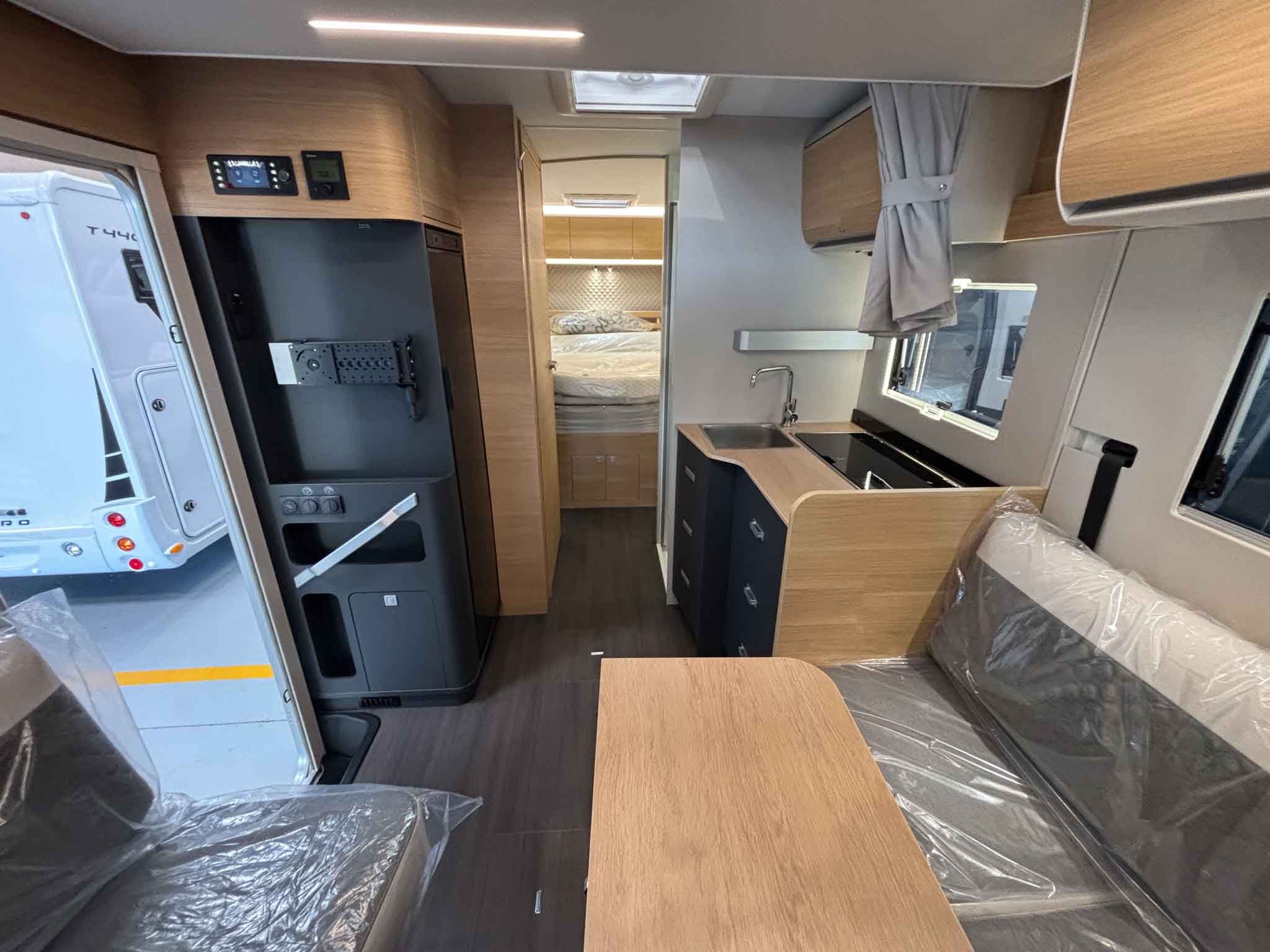 ADRIA MATRIX 60Y 650 DC Luxe 