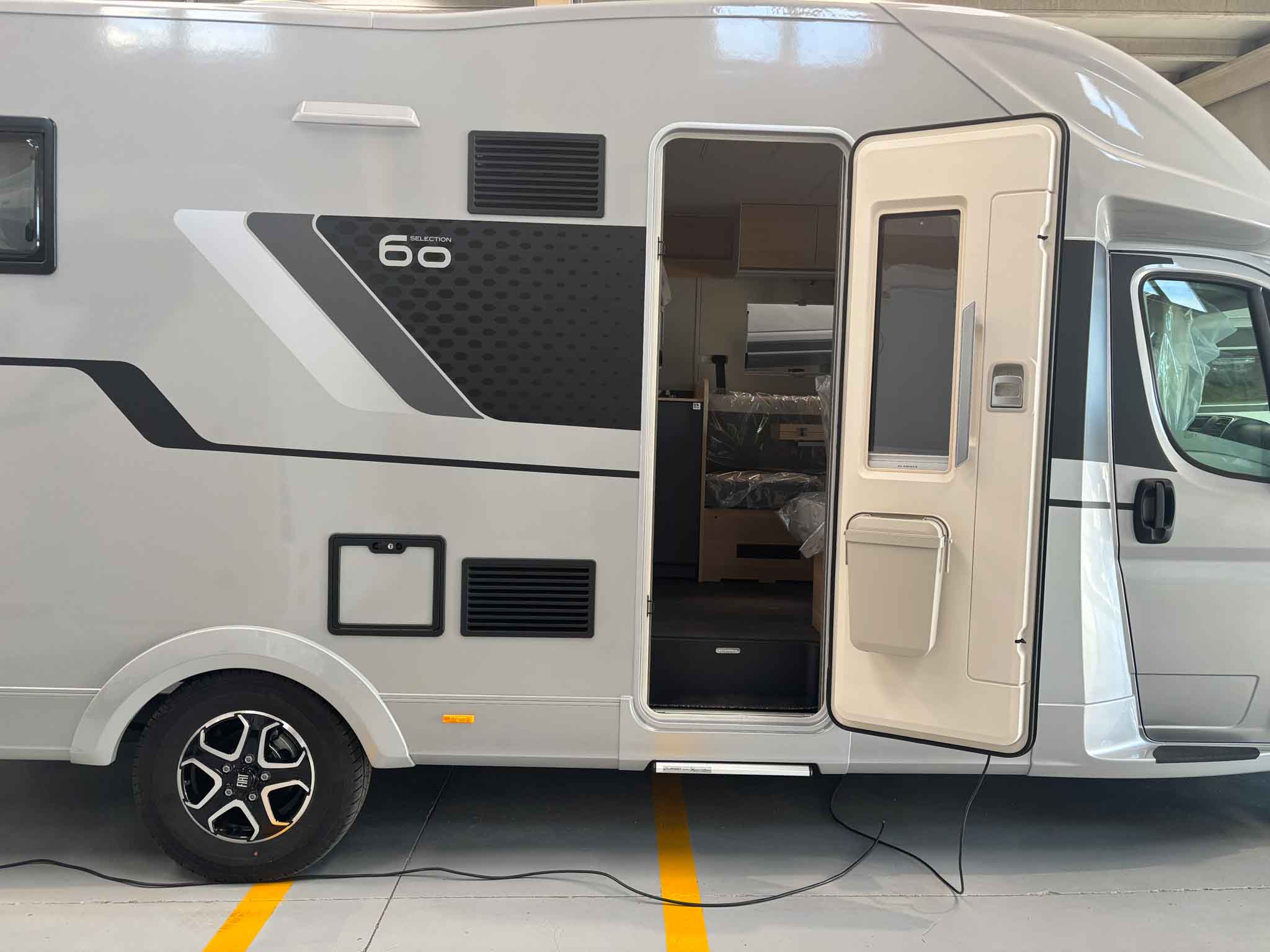 ADRIA MATRIX 60Y 650 DC Luxe 