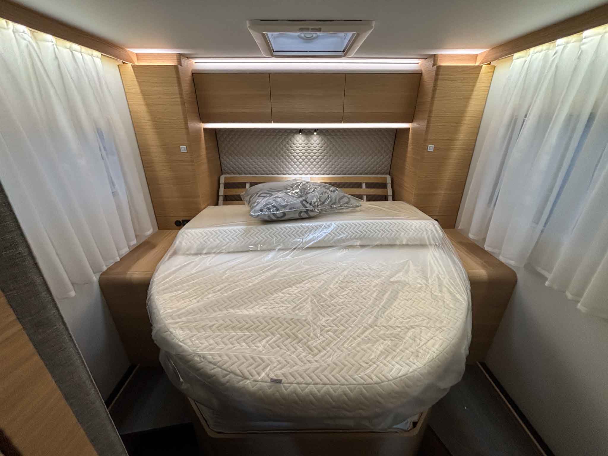 ADRIA MATRIX 60Y 650 DC Luxe 