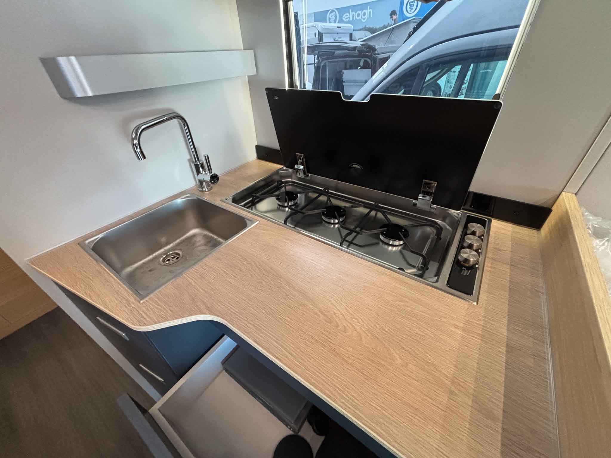 ADRIA MATRIX 60Y 650 DC Luxe 