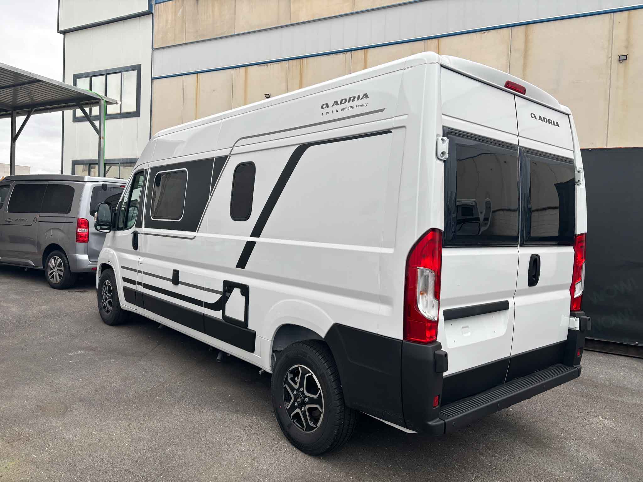 ADRIA TWIN 600 SPB Family