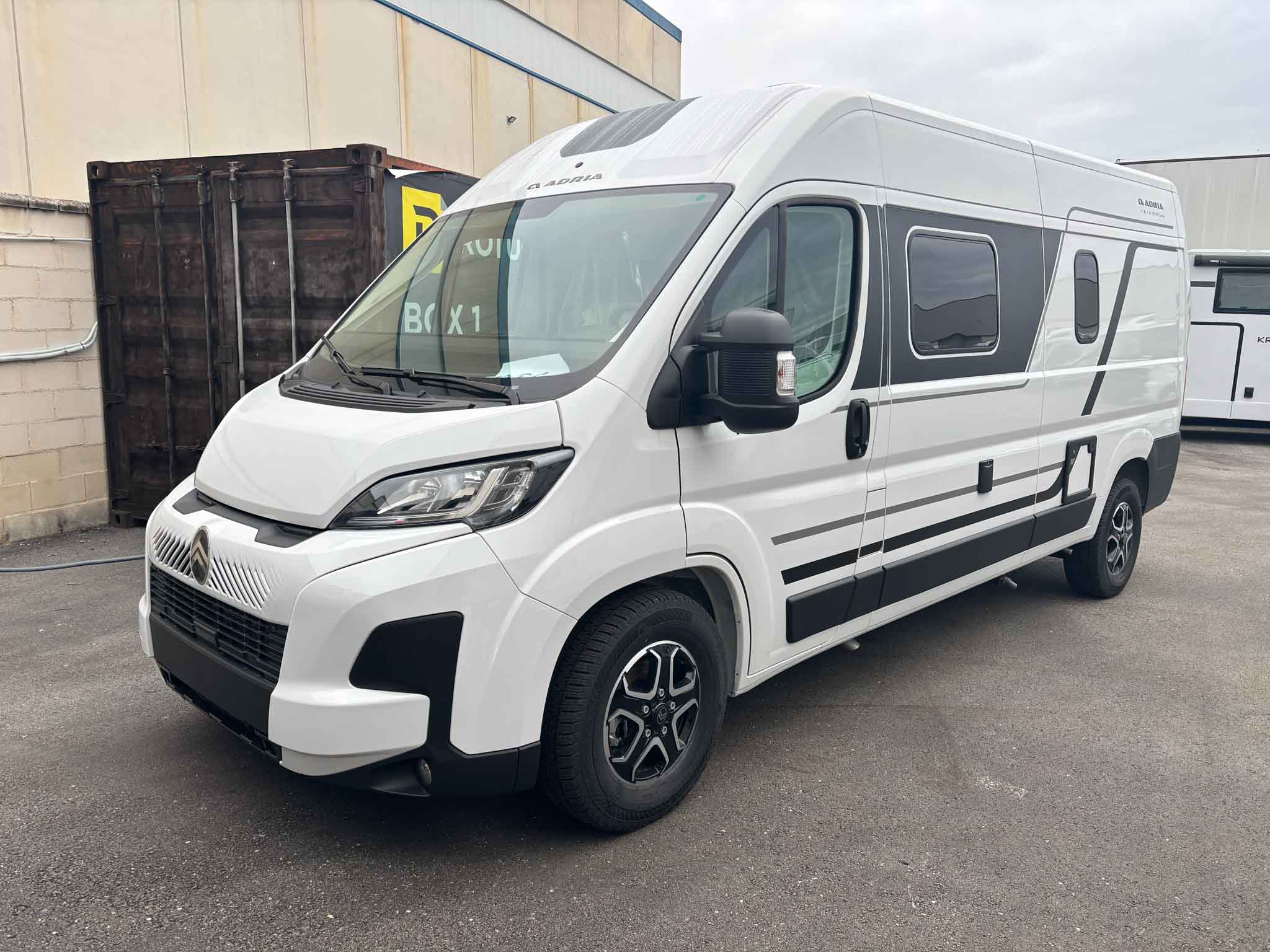 ADRIA TWIN 600 SPB Family