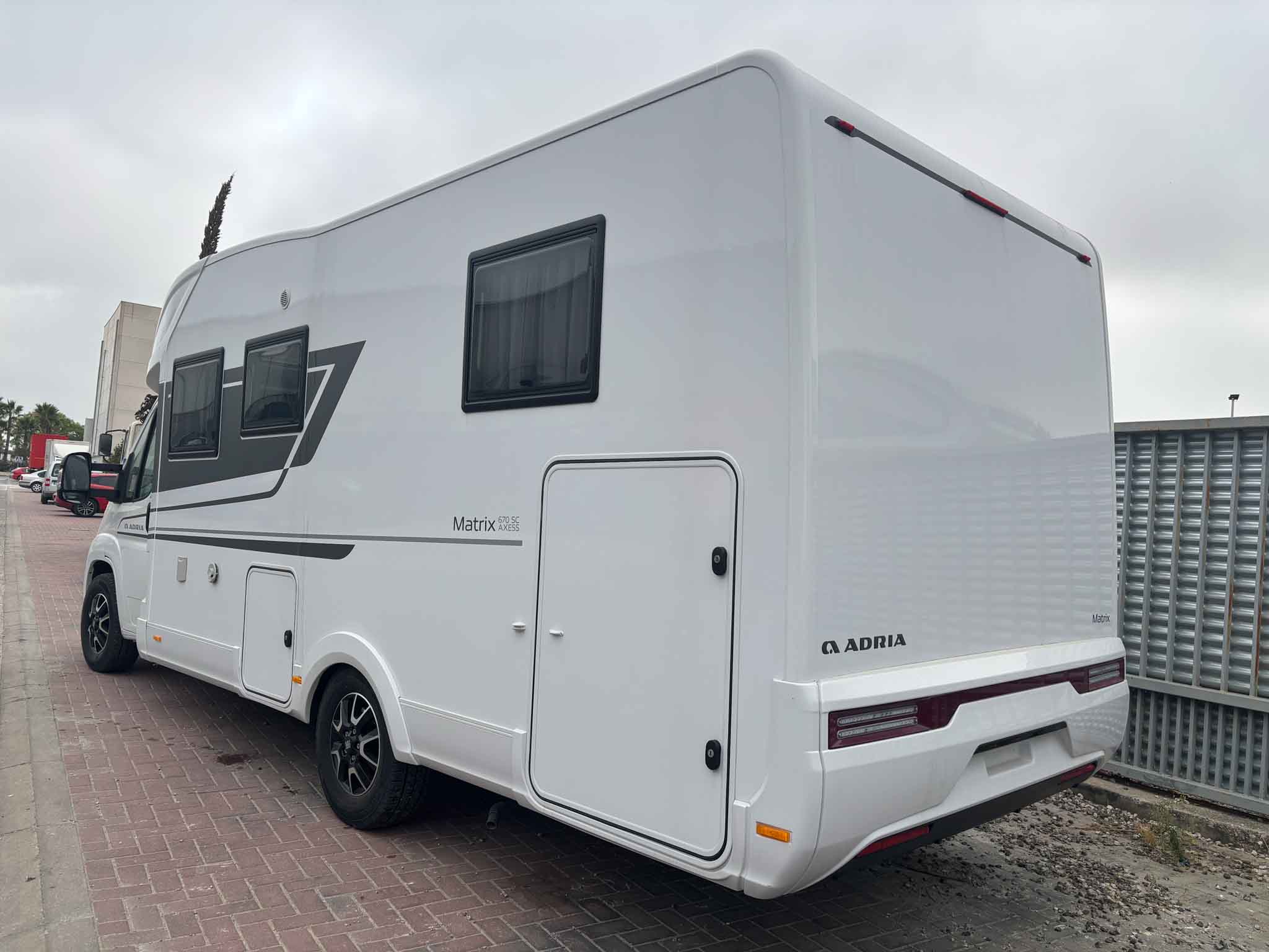 ADRIA MATRIX AXESS M  670 SC FIAT