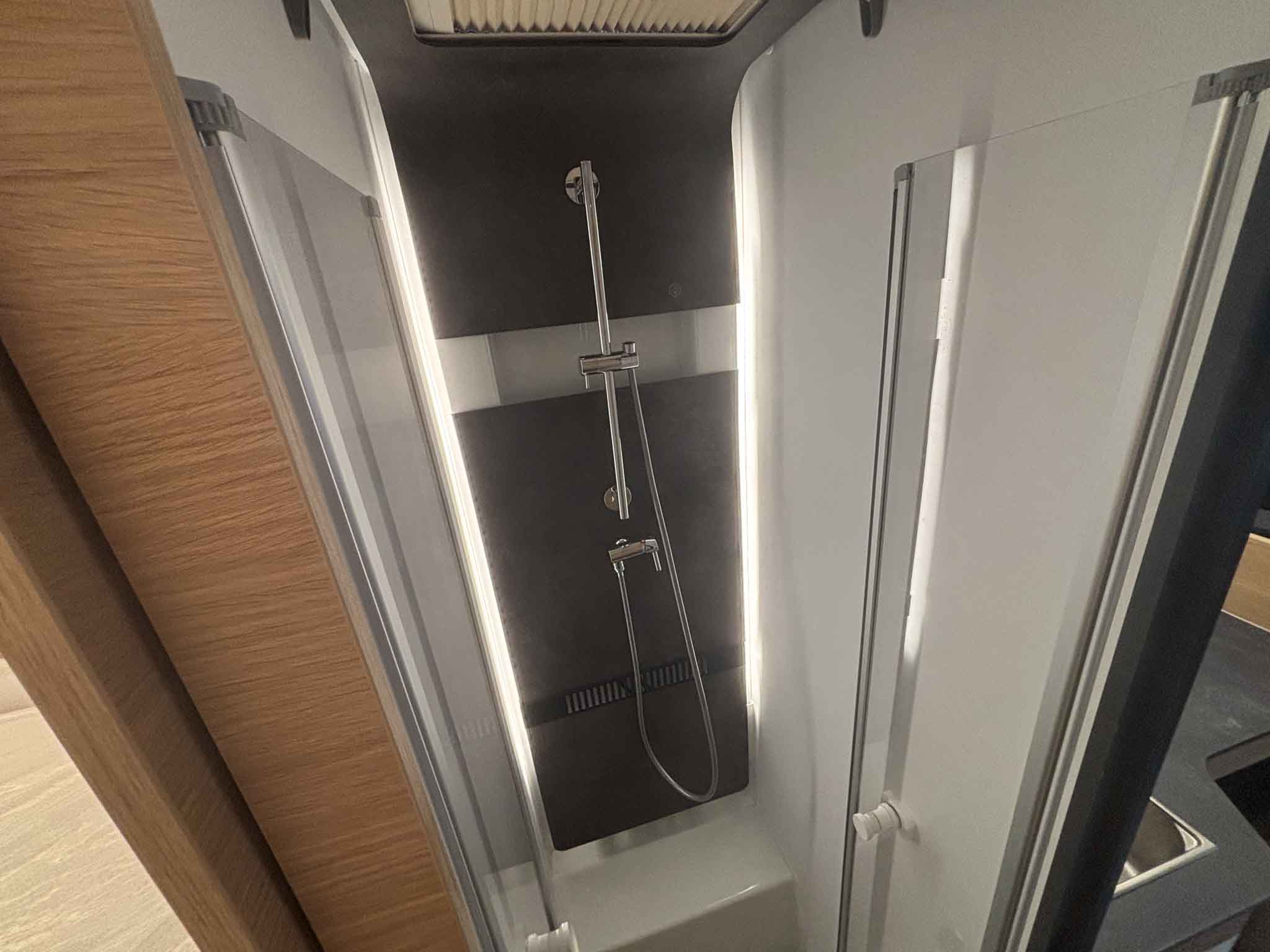 ADRIA SONIC 700 SL