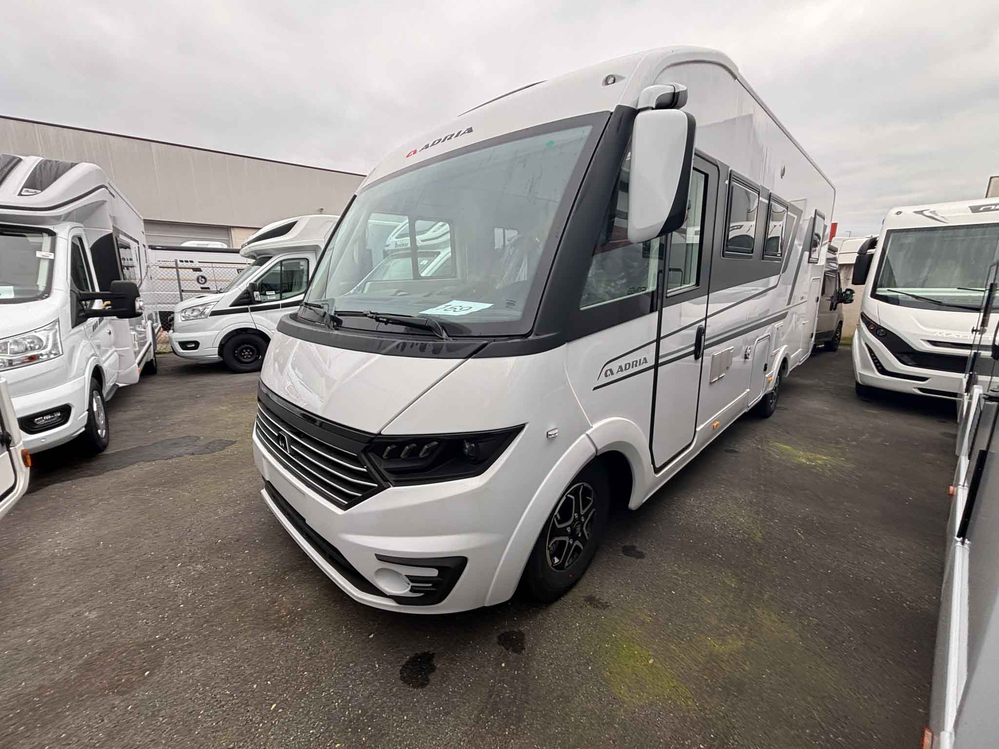 ADRIA SONIC 700 DC