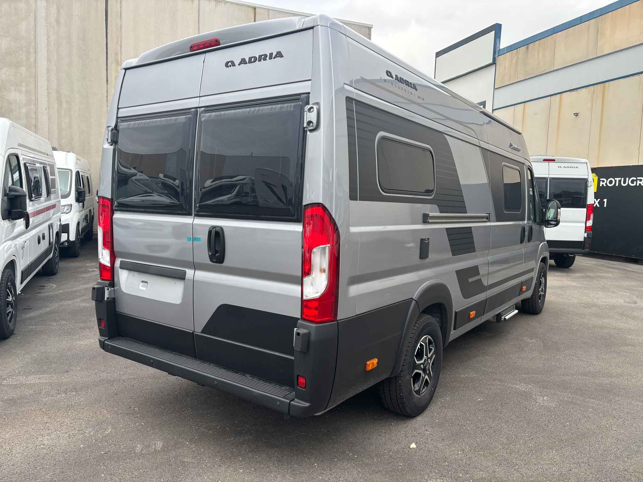 ADRIA TWIN SUPREME 640 SLB Supreme