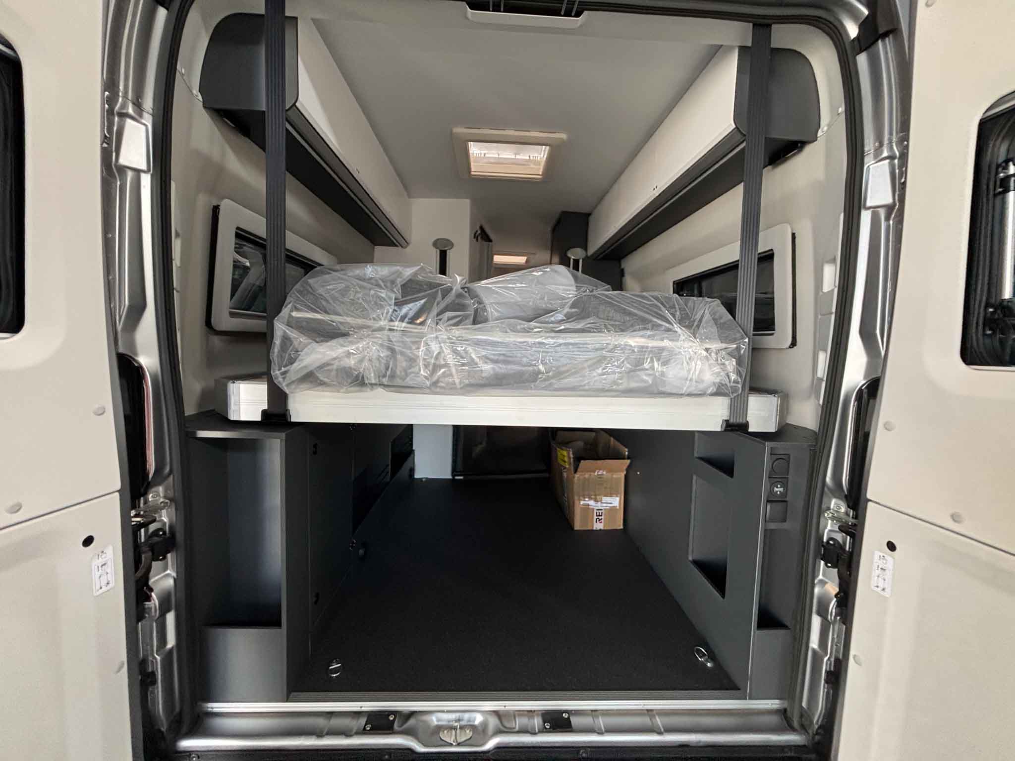 ADRIA TWIN 60Y 640 SGX Luxe