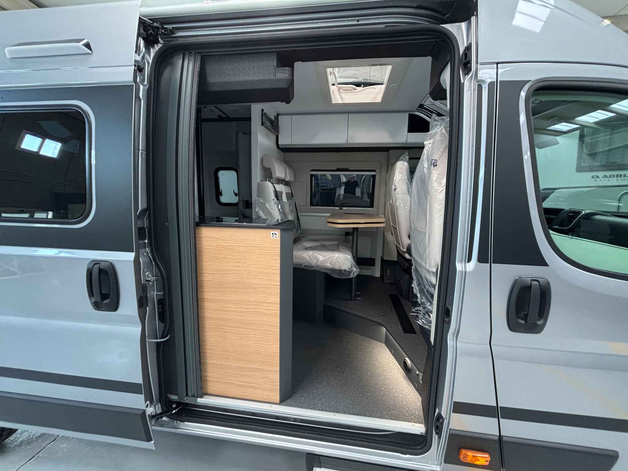 ADRIA TWIN 60Y 640 SGX Luxe