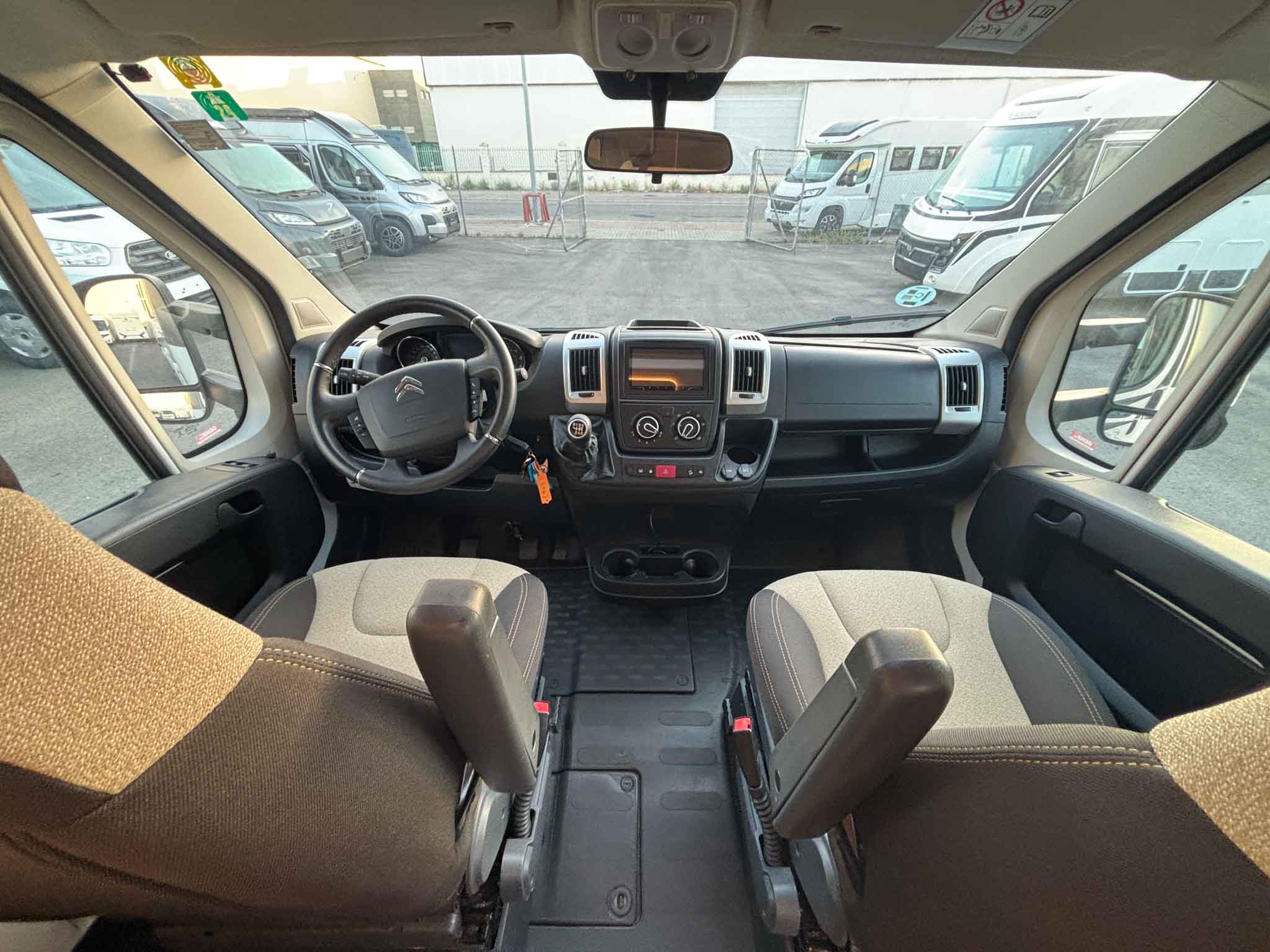 ELNAGH T-LOFT 530-5 PLAZAS