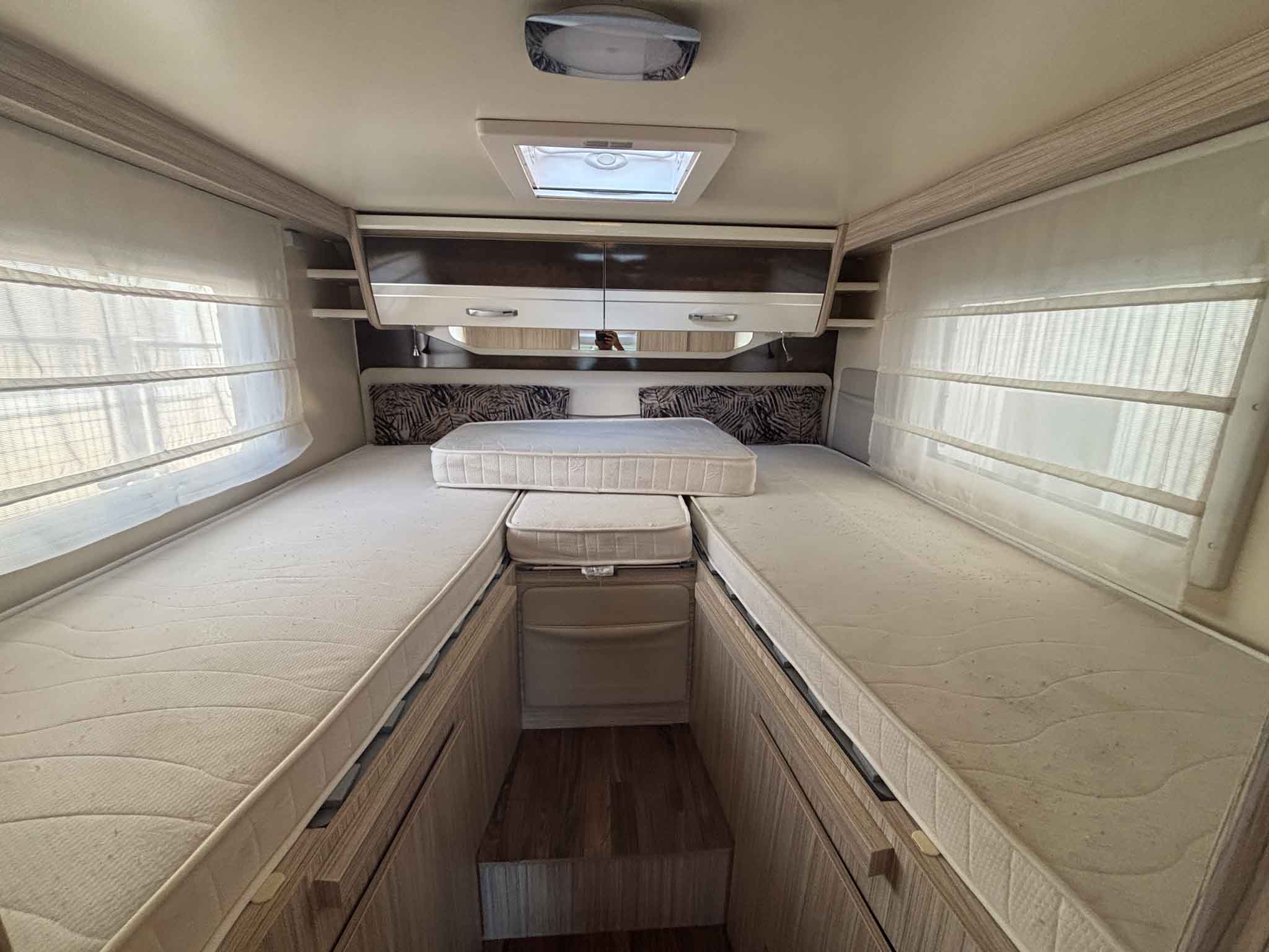 ELNAGH T-LOFT 530-5 PLAZAS