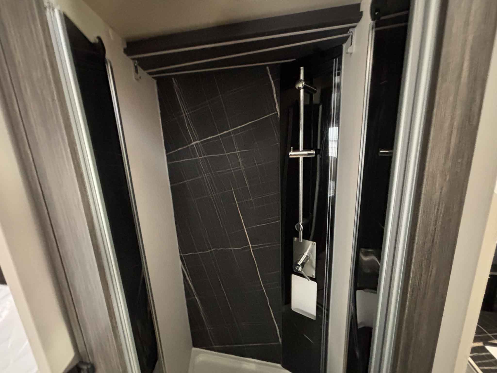 MCLOUIS MC4 879 FORD 