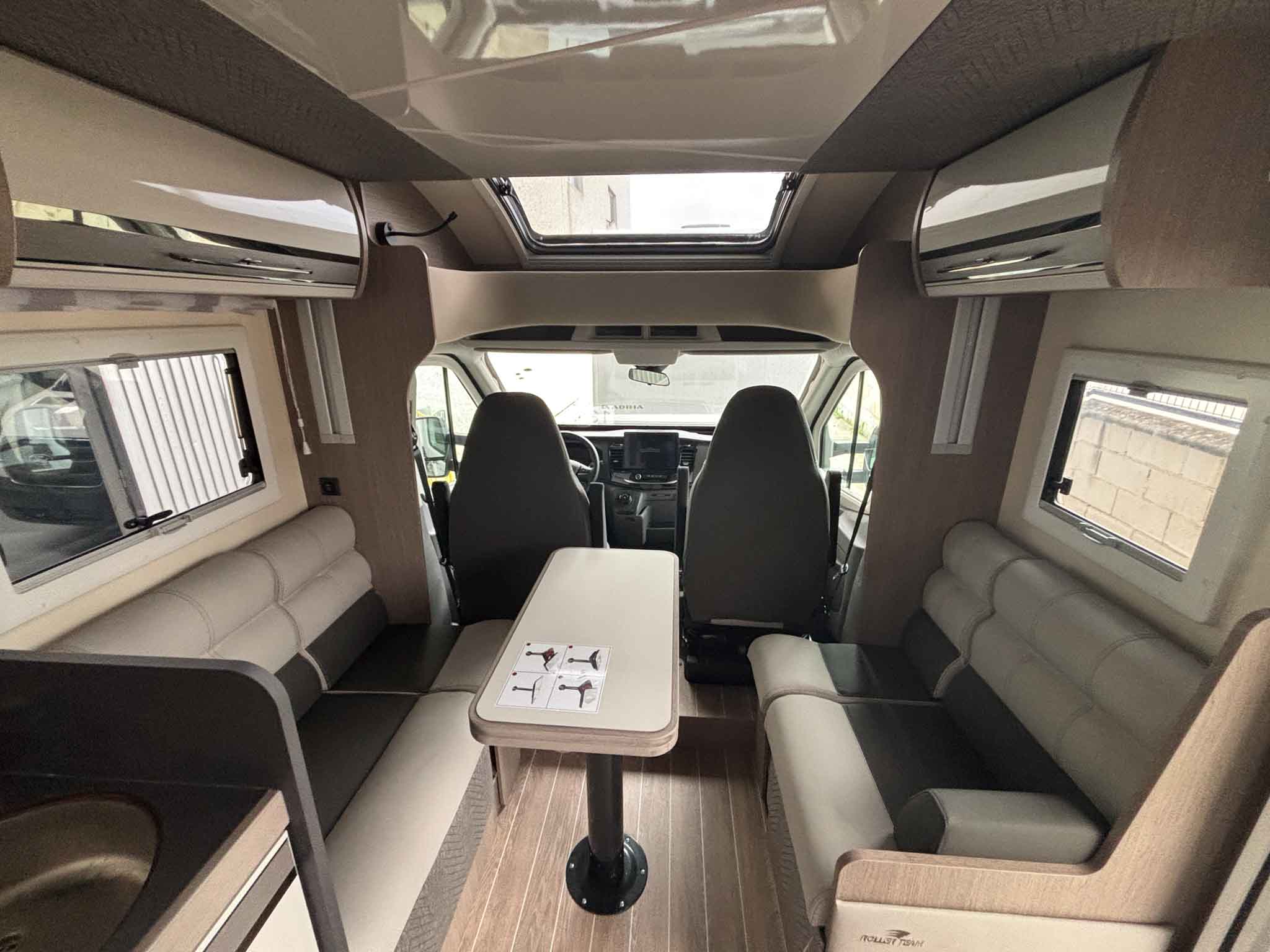 ROLLER TEAM ZEFIRO 287 TL FORD