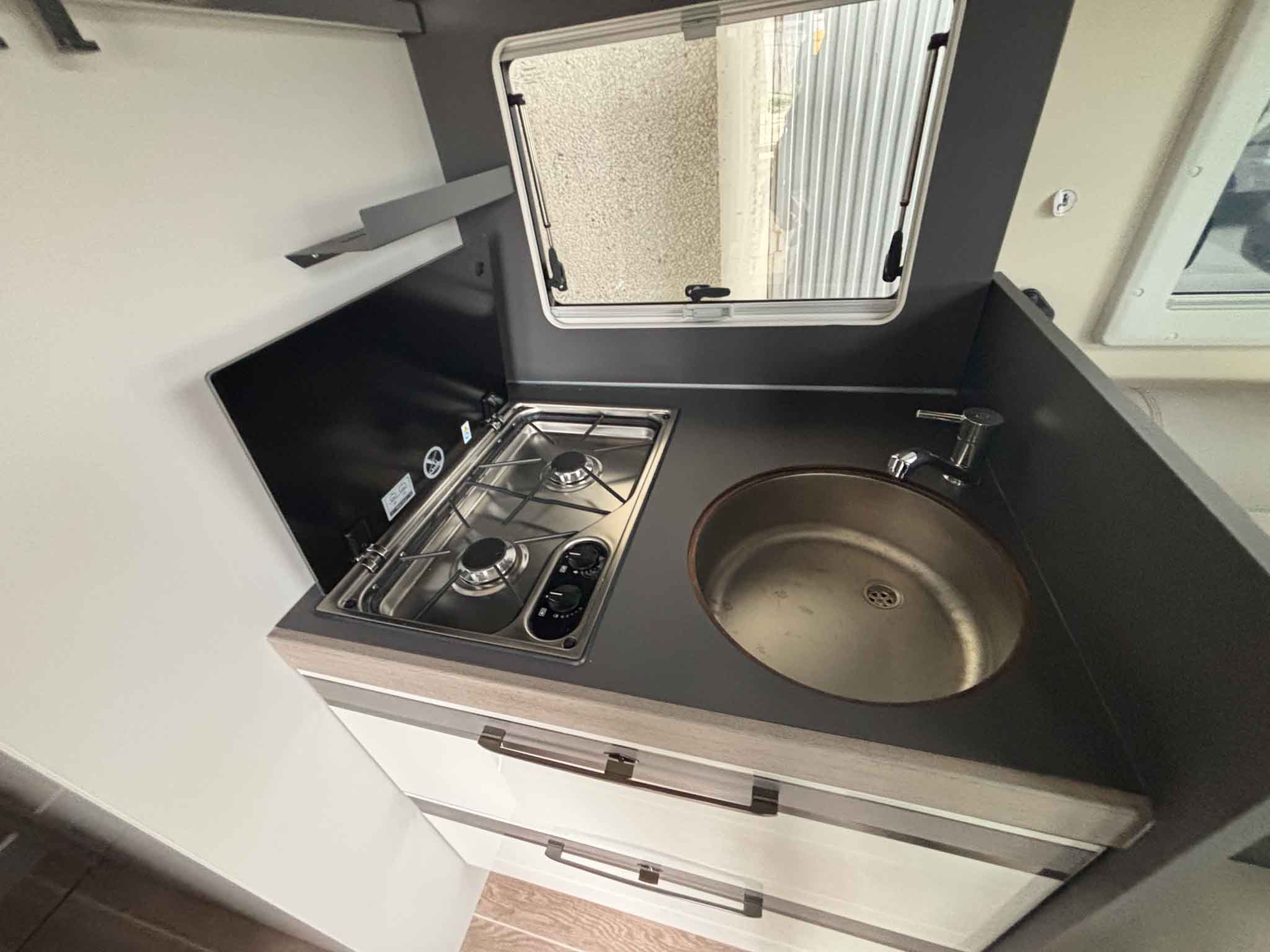 ROLLER TEAM ZEFIRO 287 TL FORD