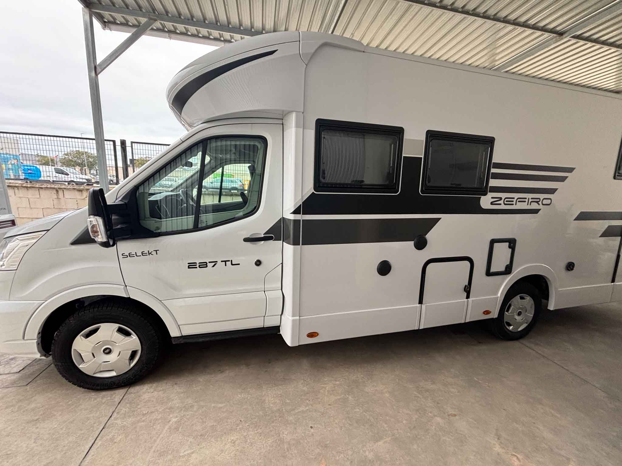 ROLLER TEAM ZEFIRO 287 TL FORD