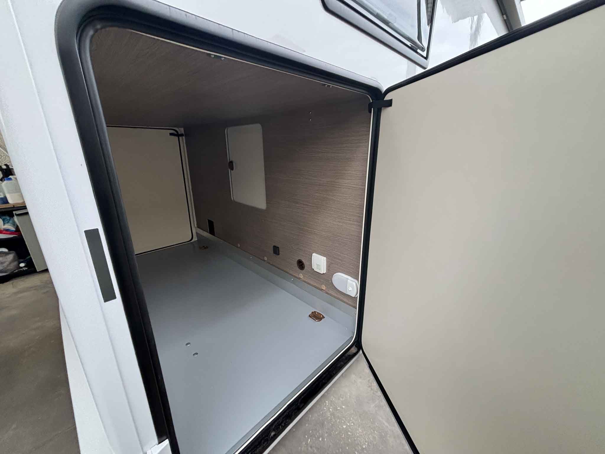 ROLLER TEAM ZEFIRO 287 TL FORD