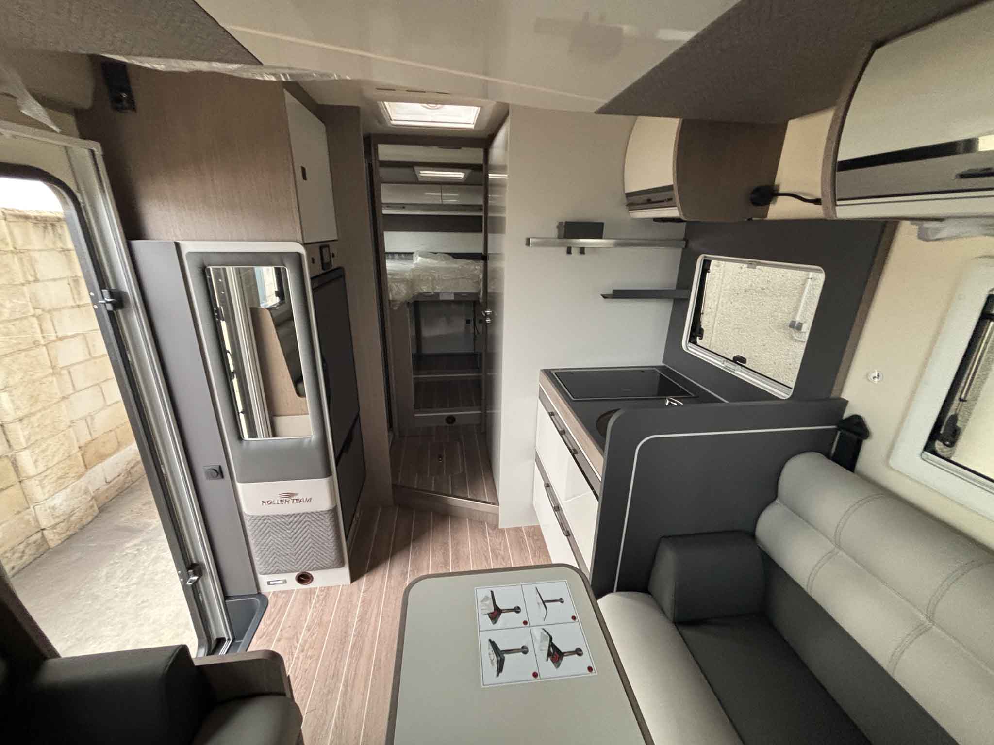 ROLLER TEAM ZEFIRO 287 TL FORD