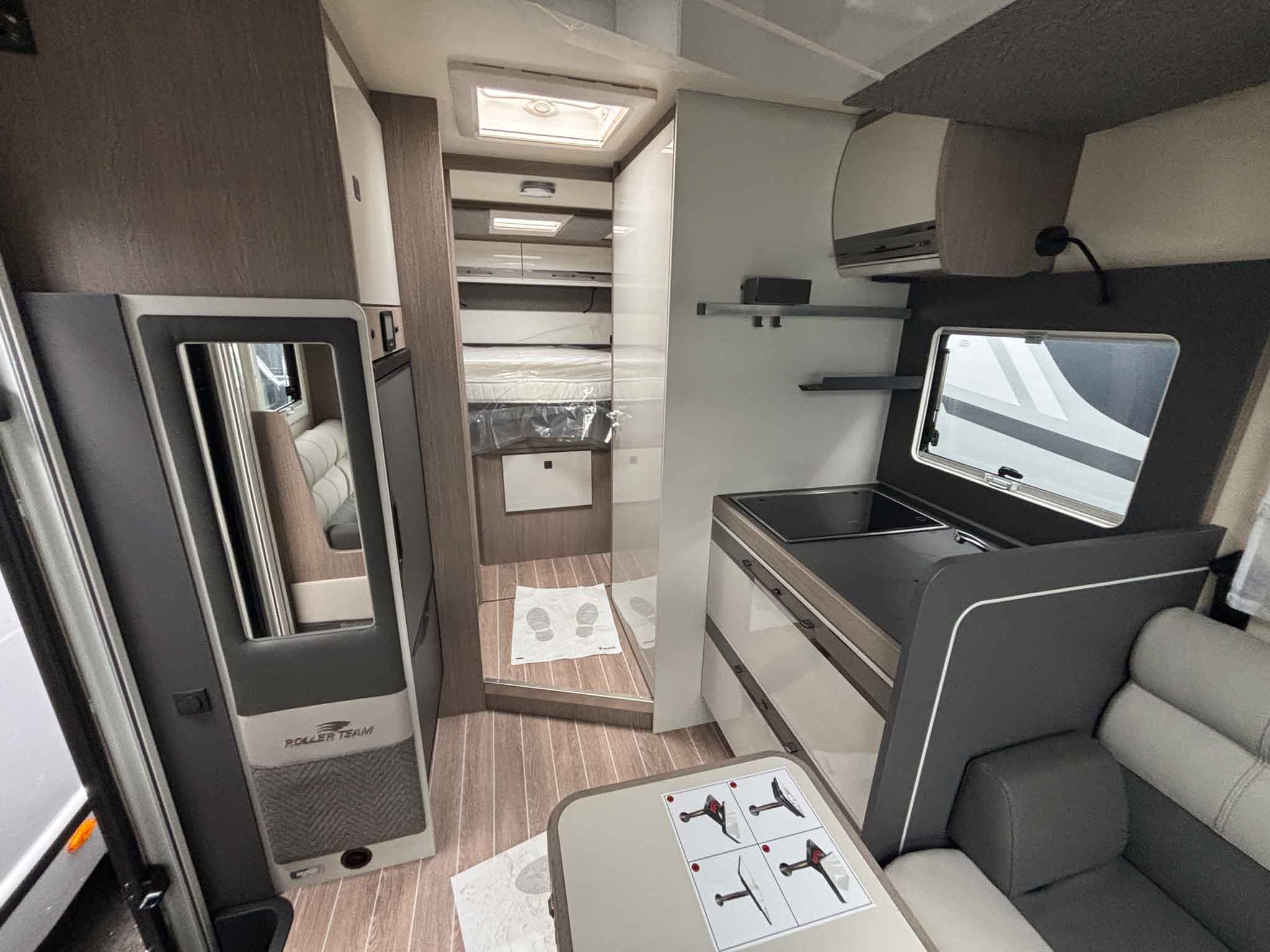 ROLLER TEAM ZEFIRO 267 TL FORD 