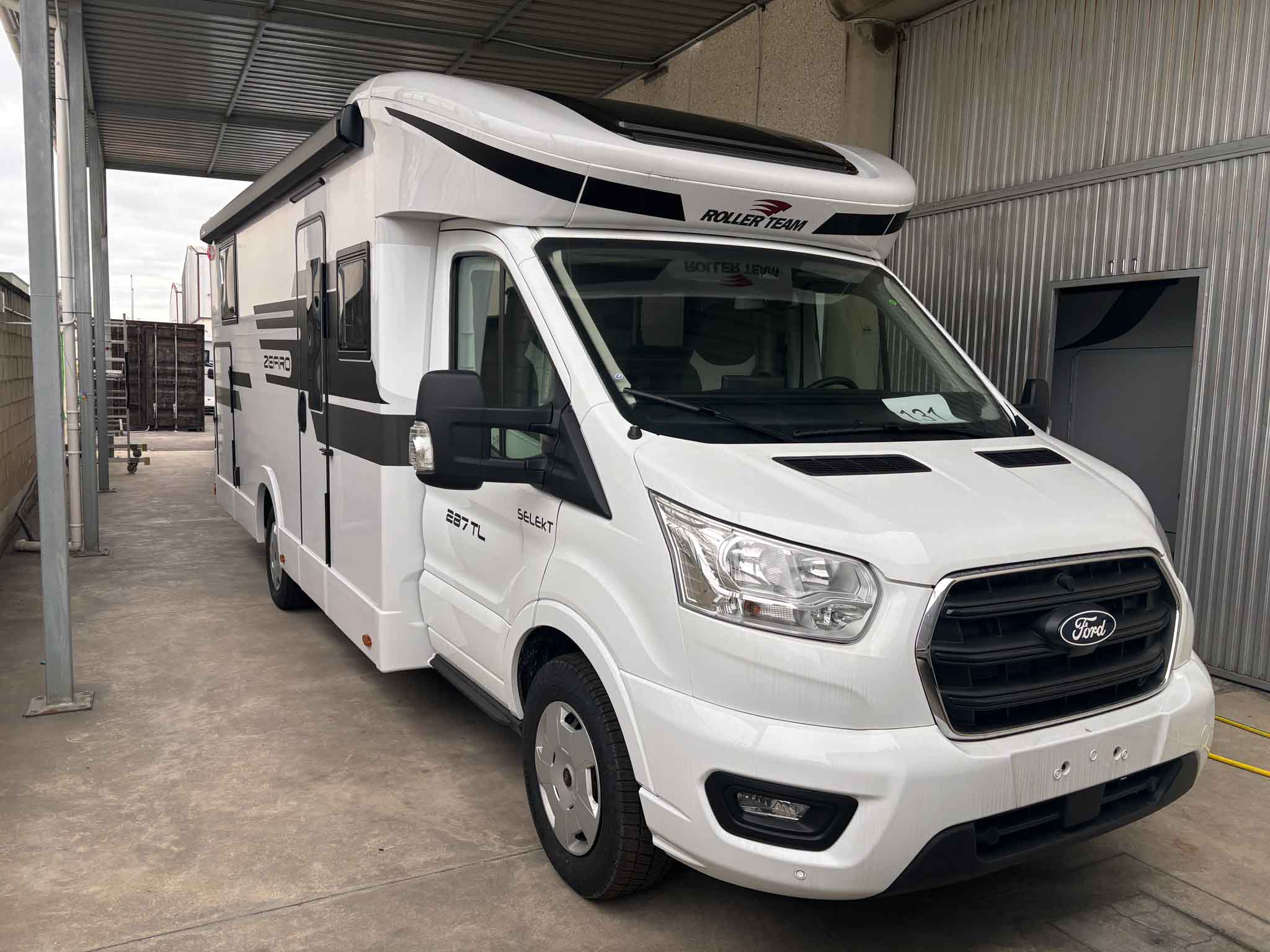 /roller-team-zefiro-267-tl-ford