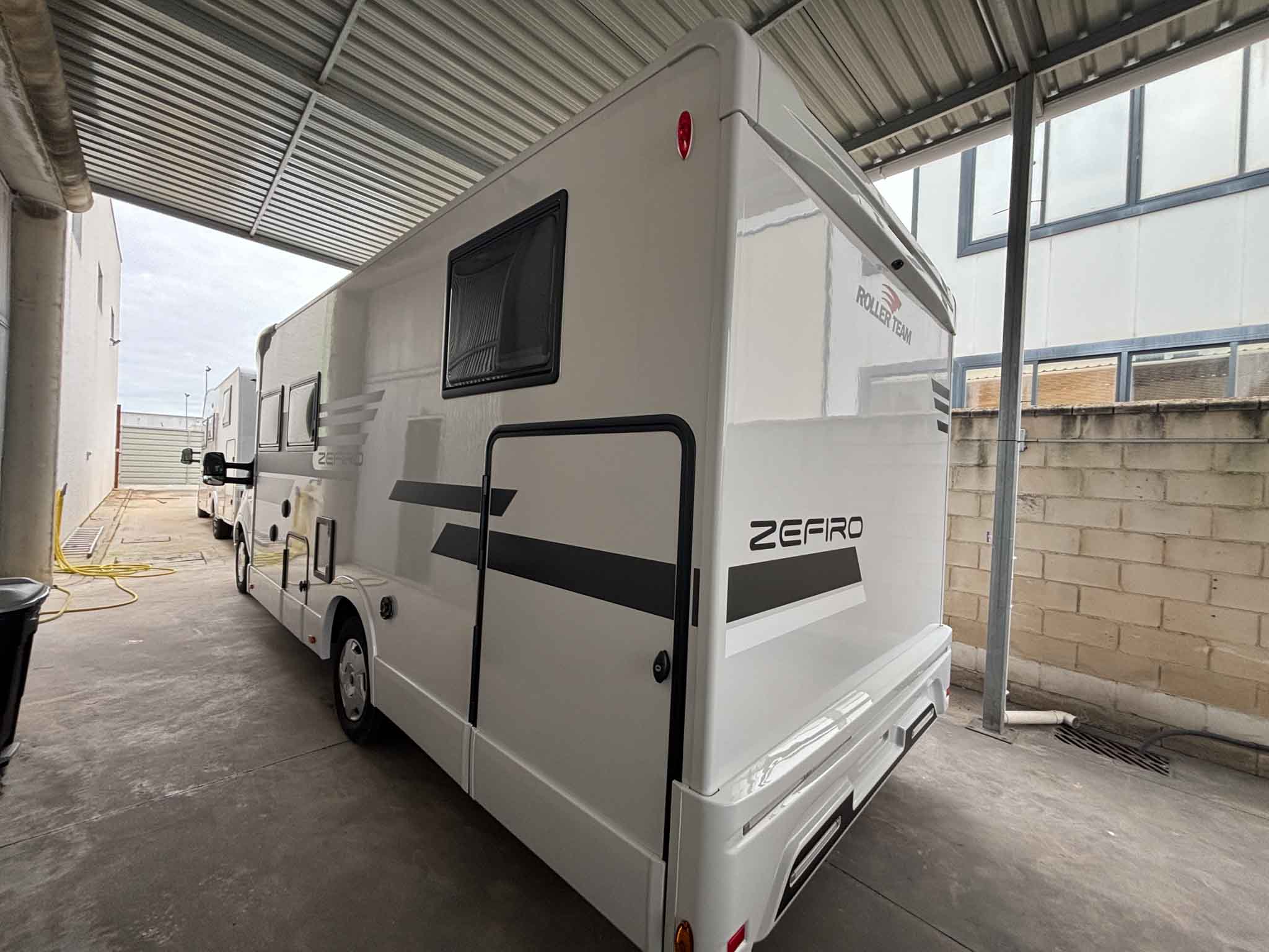 ROLLER TEAM ZEFIRO 267 TL FORD 