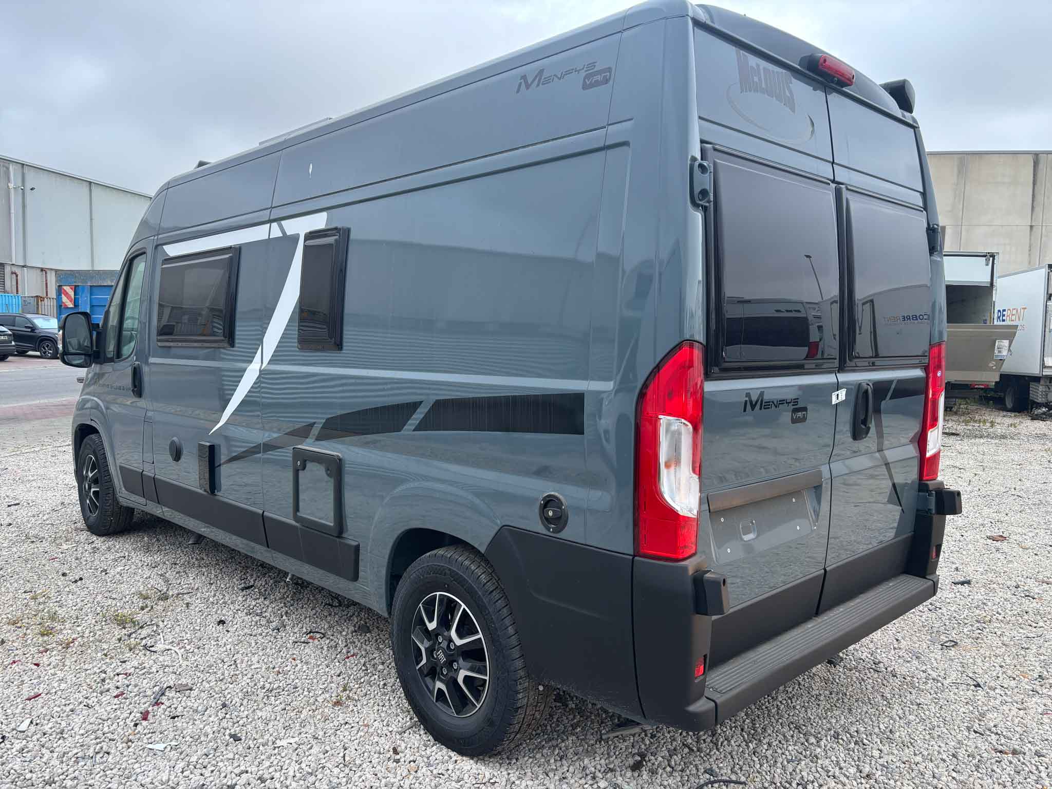 MCLOUIS MENFYS S-LINE 3 MAXI  